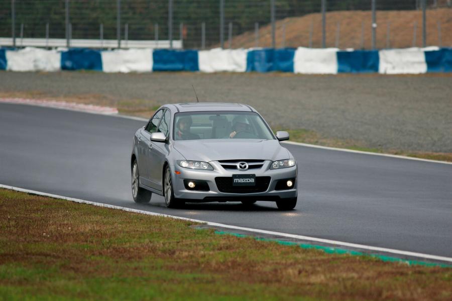  Mazda6 MPS 2006 года  (фото 28 из 123)